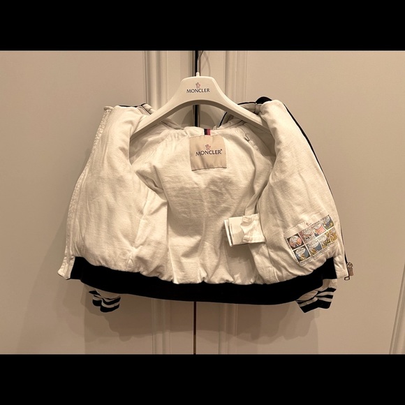 Moncler Bomber 2t with detachable hood+Duster bag+Hanger - Picture 7 of 14